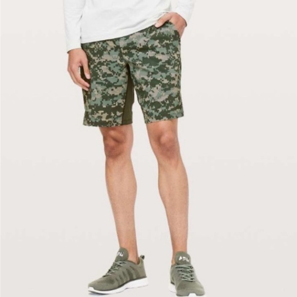 Lululemon Men's T.H.E. Short 9" Athletic Lined Micro Camo Print Sz L - Picture 1 of 10